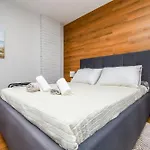 Neli Apartmán *