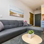 Apartament Neli