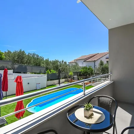 Lägenhet Neli Trogir